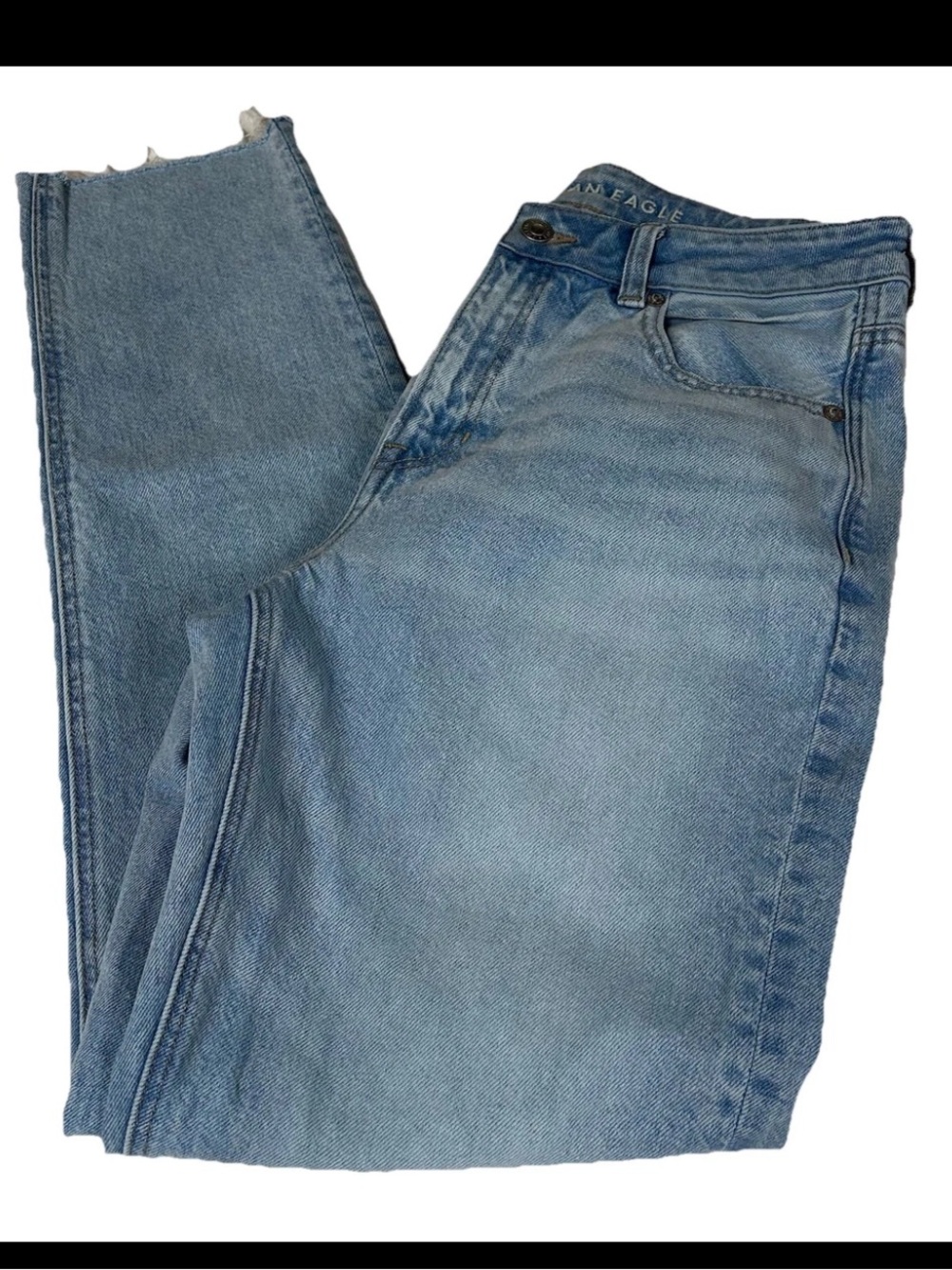 American Eagle Women’s Size 6 LONG Mom Jean Light Wash Denim Strigid Blue #1509